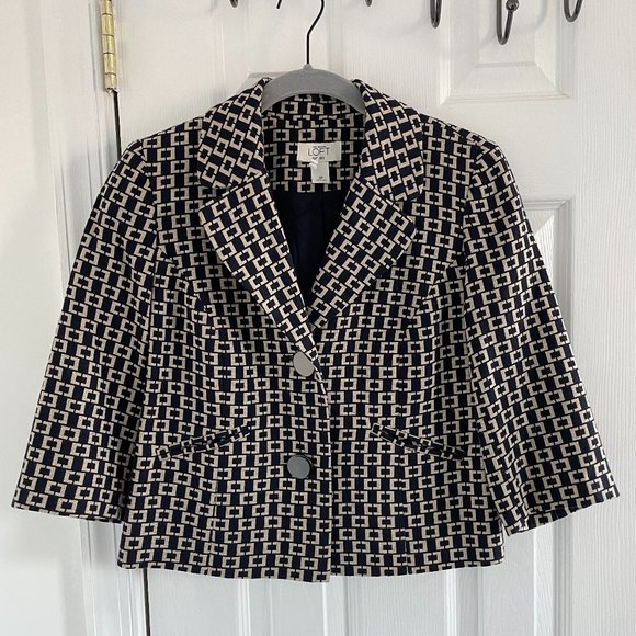 Ann Taylor LOFT Petite Cropped Blazer - Picture 3 of 4